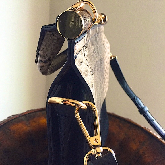 INZI Snake Skin Leather Gold Velvet Handbag - Picture 8 of 15